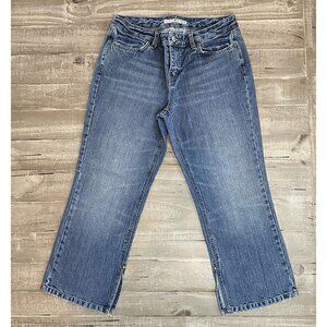 Tommy Hilfiger Capri's Womens Size 10 Medium Wash Mid Rise Embroidered Pockets